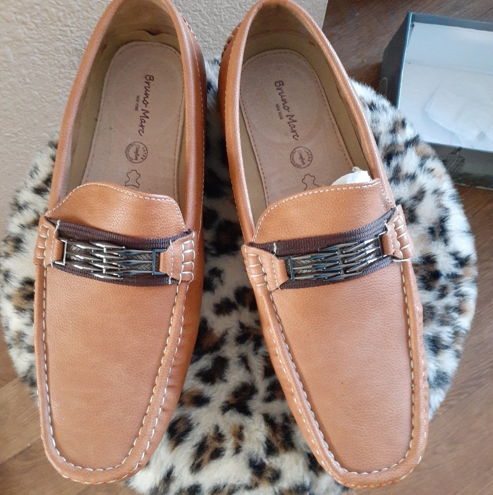 Men's shoes